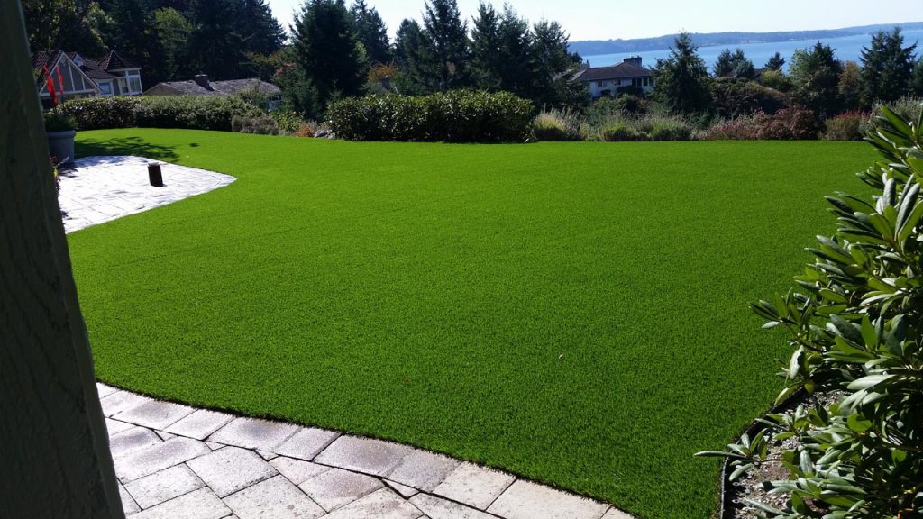 Polyethylene artificial grass
