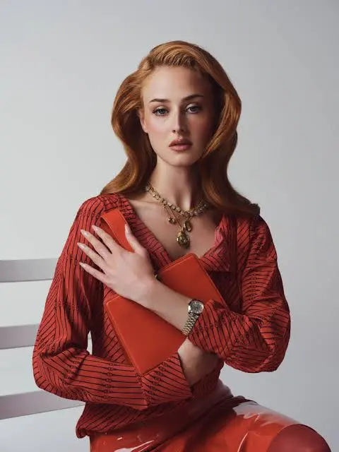 Anna Van Patten