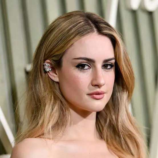Grace Van Patten